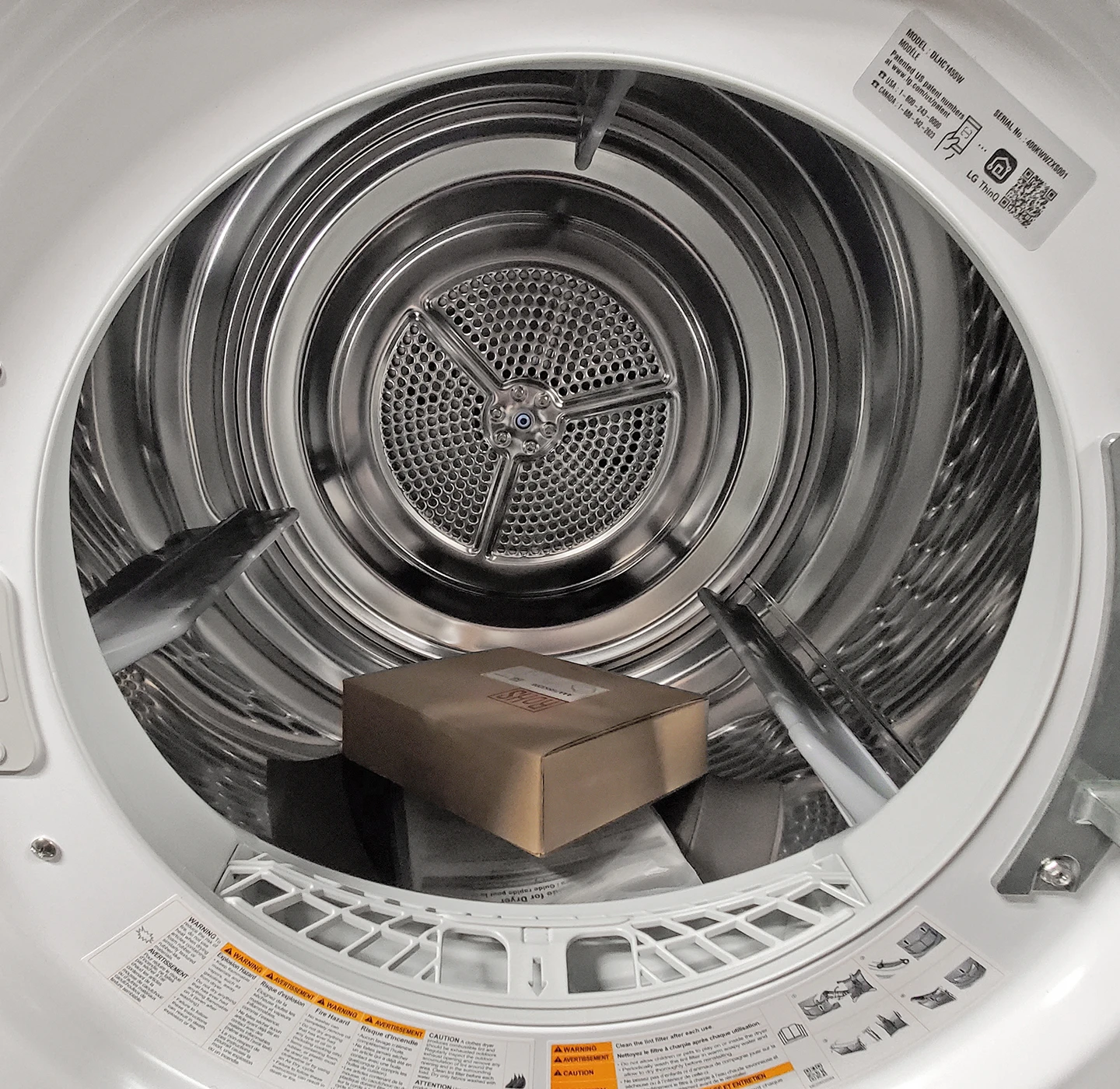 LG DLHC1455W and WM1455HWA 24" Ventless Washer and Dryer - Image 3