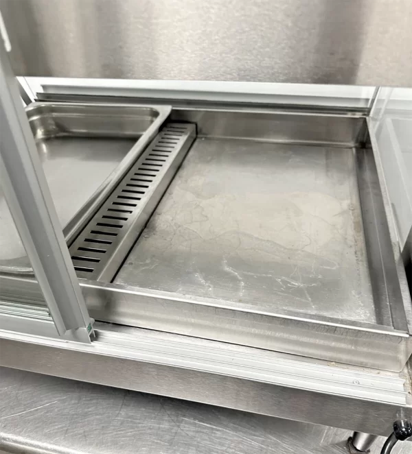 Hatco GRCDH-2PD 32″ Glo-Ray Double Shelf Merchandiser with Humidity Control - Image 9