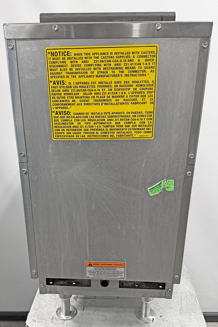 Pitco SGC Natural Gas 35lb Countertop Fryer with Millivolt Controls 60,000 BTU "A" - Image 7