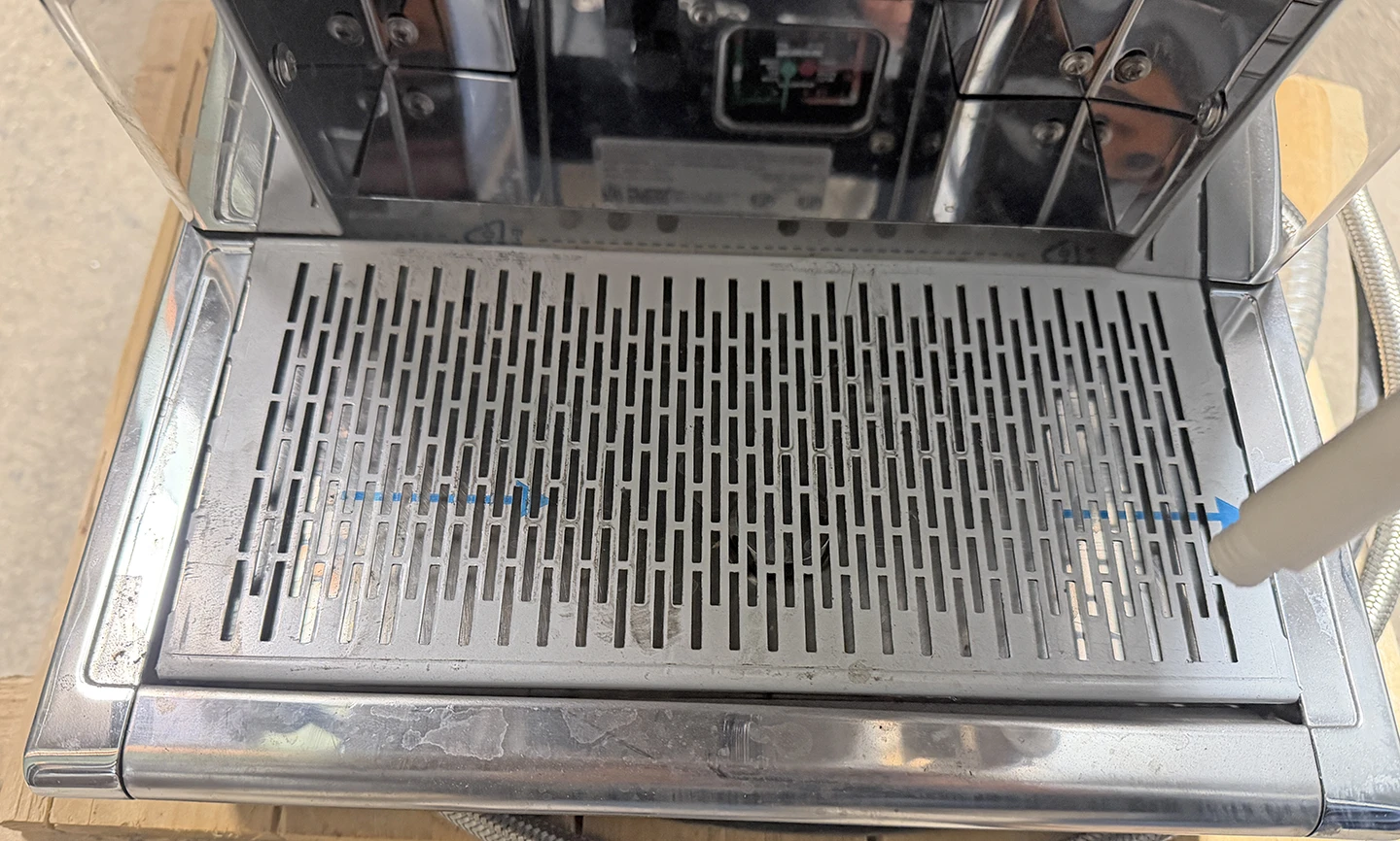UNIC PONY 2 Super Automatic Espresso Machine with 2 Groups and 1.6 gal Boiler 120V - Image 11