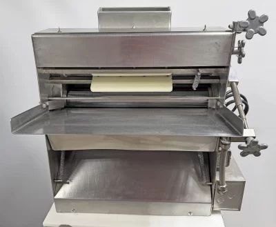 ACME MRS11 Pizza Dough Roller Countertop Double Pass Up To 18" Wide 400-500 Pieces an Hour