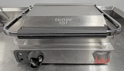 Vollrath 40794 Grooved Top & Bottom Panini Sandwich Grill 13-1/2" x 9-1/8" "B"