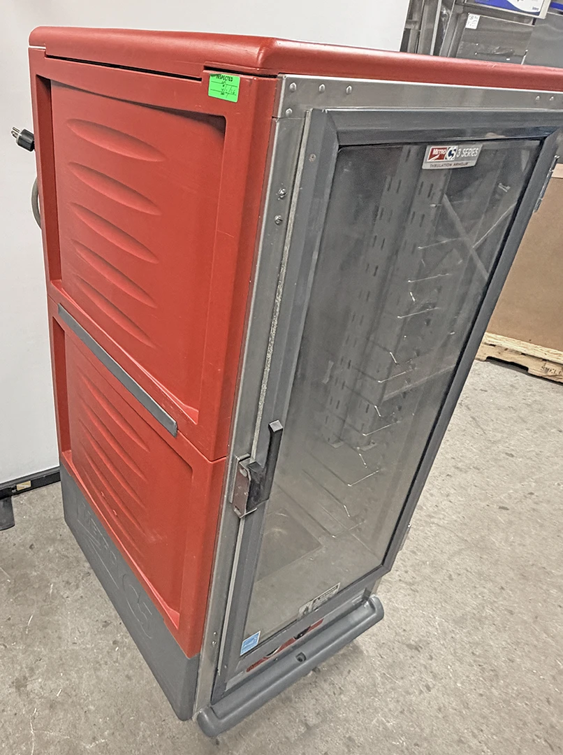 Metro C537-HFC-U 3/4 Height Heated Holding Cabinet with Universal Wire Pan Slides - Image 5