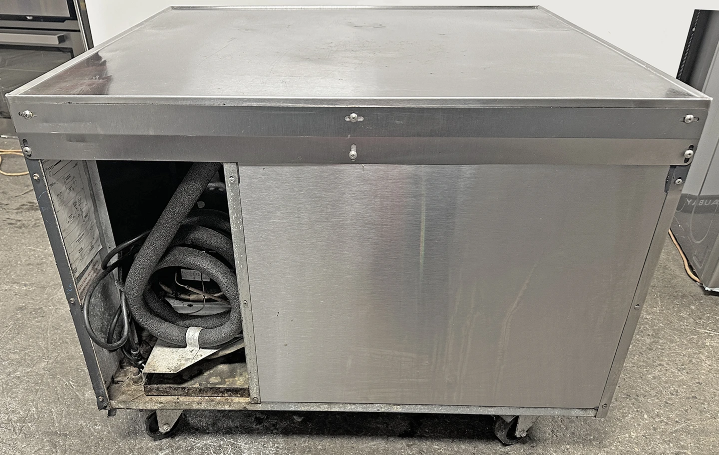 Continental DL36G 36" Refrigerated Chef Base with Two Drawers 115v - Image 7