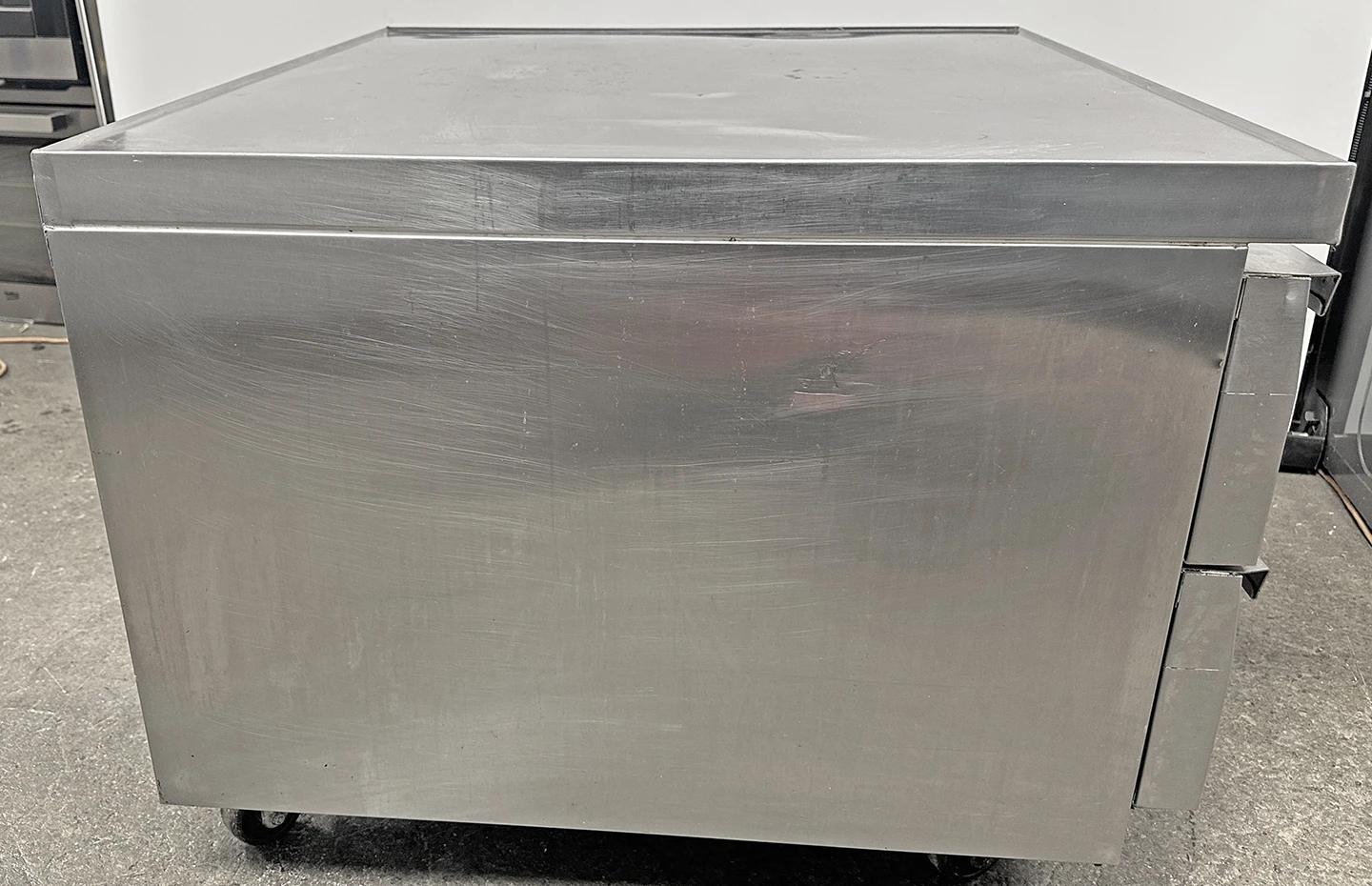 Continental DL36G 36" Refrigerated Chef Base with Two Drawers 115v - Image 8