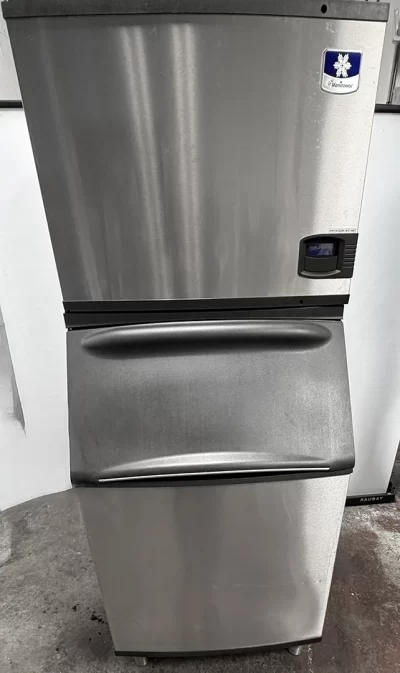 Manitowoc IY0606A 30" Half Dice Ice Machine 635 lbs a day with B570 Bin