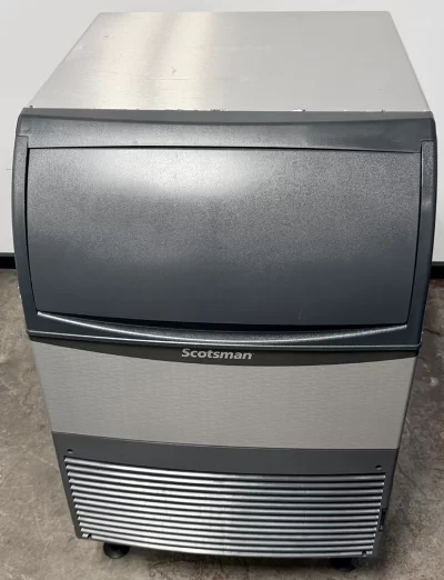 Scotsman UF424A-1 24" Air Cooled Undercounter Flake Ice Machine
