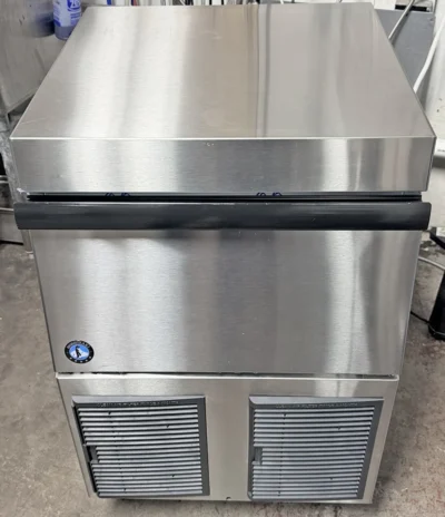 Hoshizaki F-330BAJ 332 lb F Series Flake Ice Machine with 80 lb Storage Bin Air Cooled