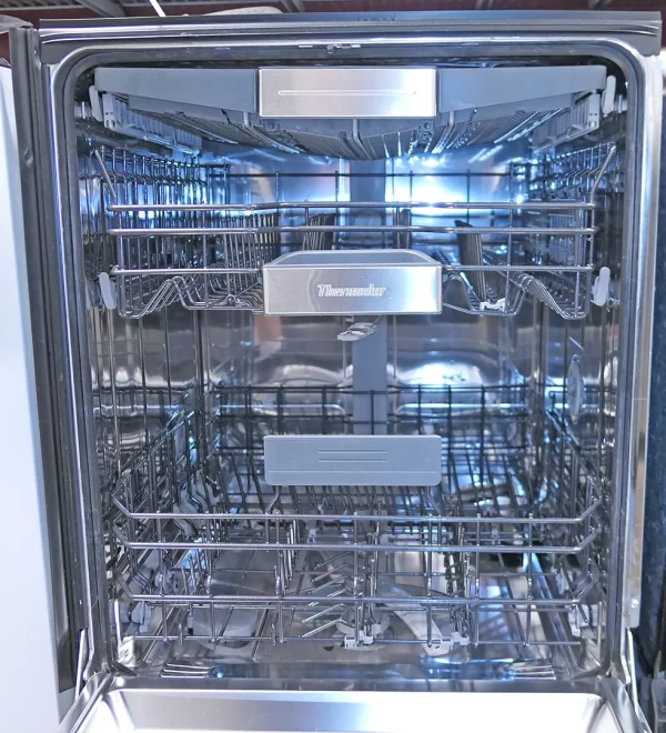 Thermador Sapphire Series DWHD760CFP 24" Fully Integrated Built-In Smart Dishwasher - Image 2