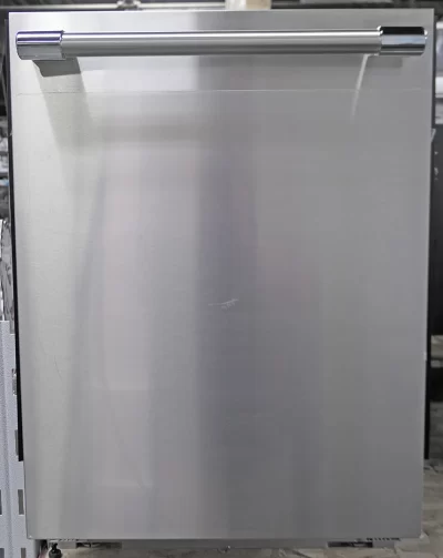 Thermador Emerald Series DWHD640EFP 24" Fully Integrated Smart Dishwasher