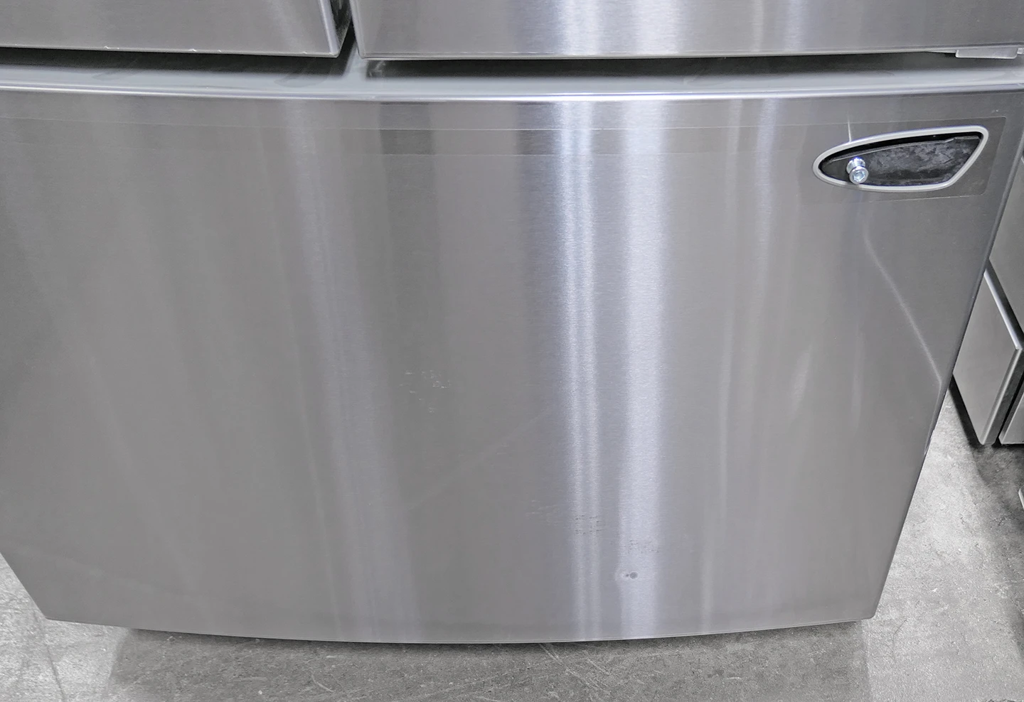 LG LRFS28XBS 36" Smart French Door Refrigerator Stainless Steel - Image 8