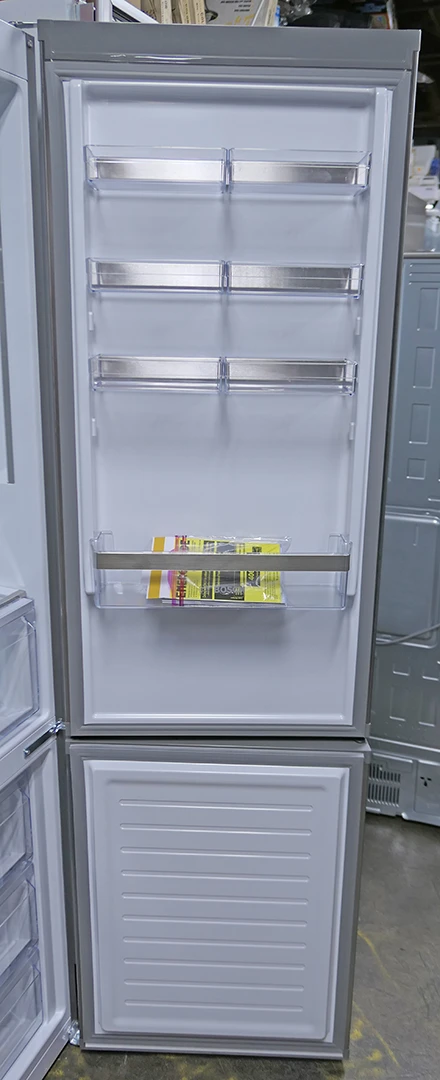 Bosch 500 Series B24CB50ESS 24" Counter Depth Freestanding Bottom Freezer Smart Refrigerator - Image 3