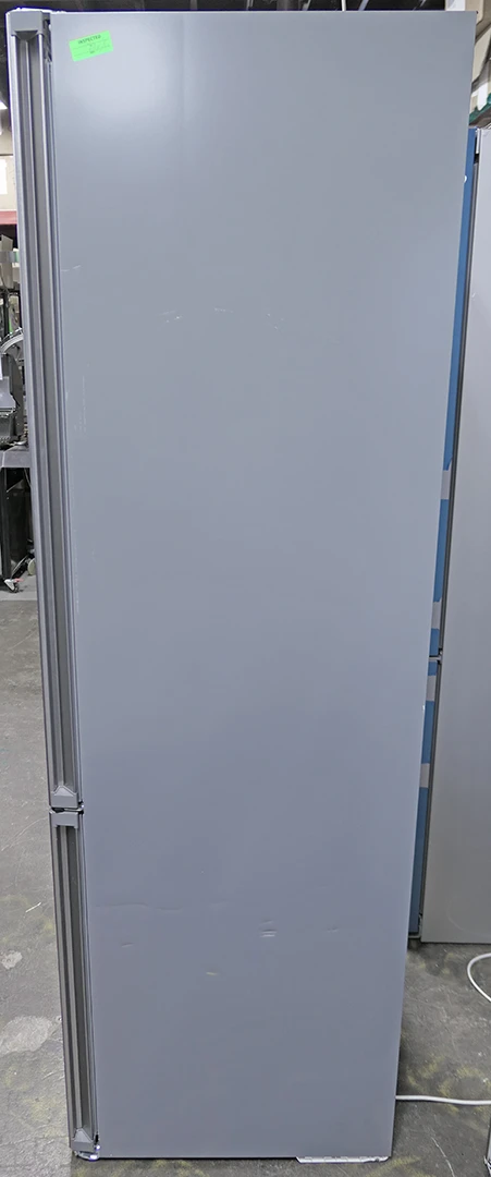 Bosch 500 Series B24CB50ESS 24" Counter Depth Freestanding Bottom Freezer Smart Refrigerator - Image 9