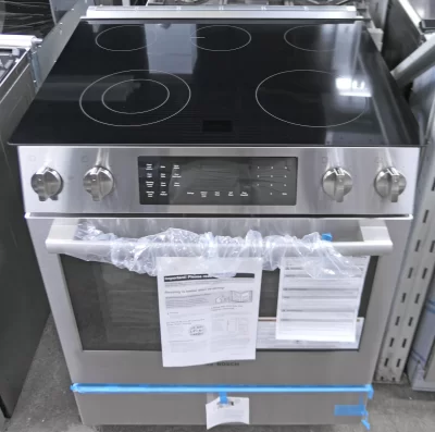 Bosch 800 Series HEI8056U 30" Slide-In Electric Convection Range
