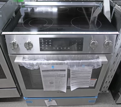 Bosch 800 Series HEI8056U 30" Slide-In Electric Convection Range