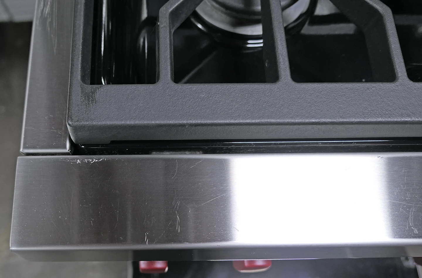 Wolf GR304 30" Pro-Style Freestanding Gas Range Stainless Steel - Image 7