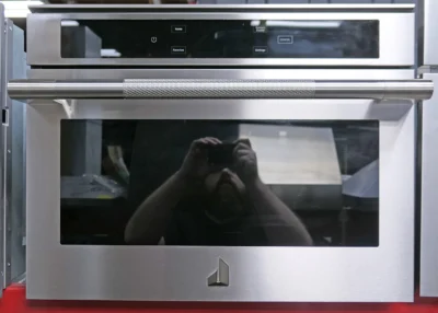 Jenn-Air RISE JMC6224HL 24" Single Speed Smart Electric Wall Oven