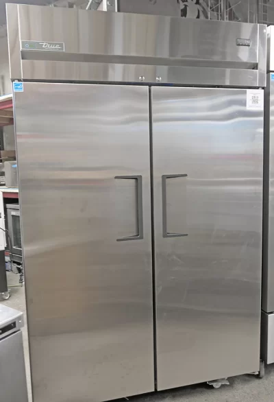 True STG2R-2S-HC Spec Series Two Section Reach-In Refrigerator