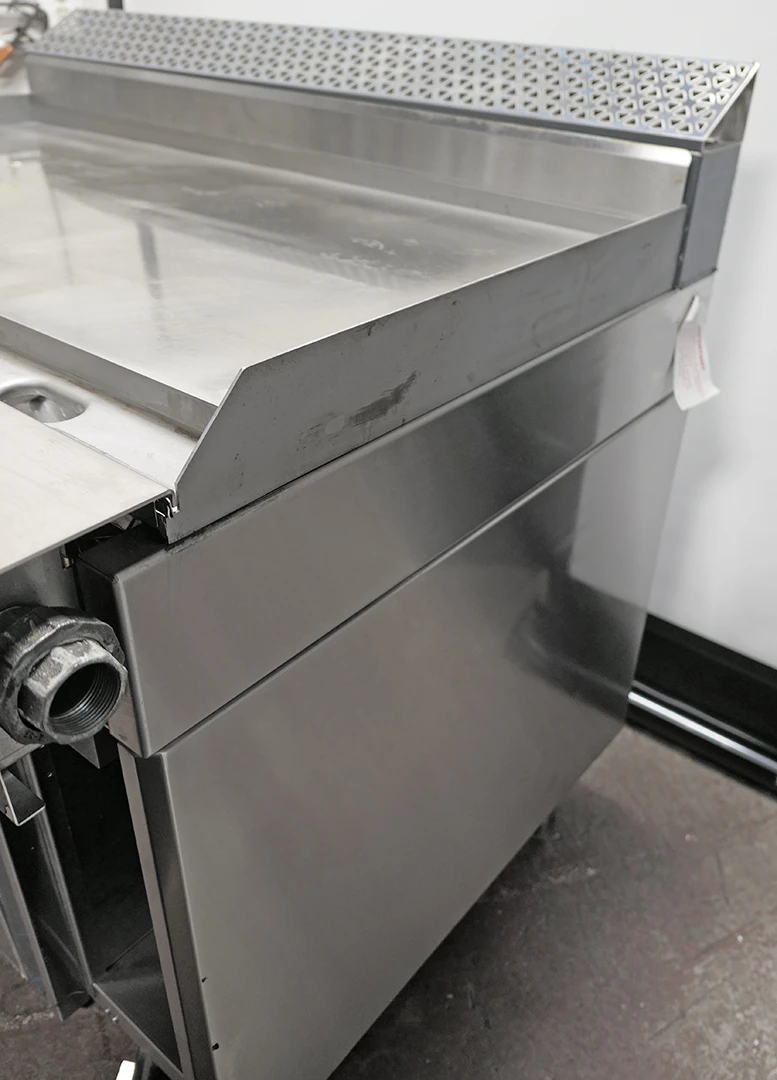 Garland C48-1-1C 48" Gas Range w/ Griddle Convection Oven and Storage Base - Image 8