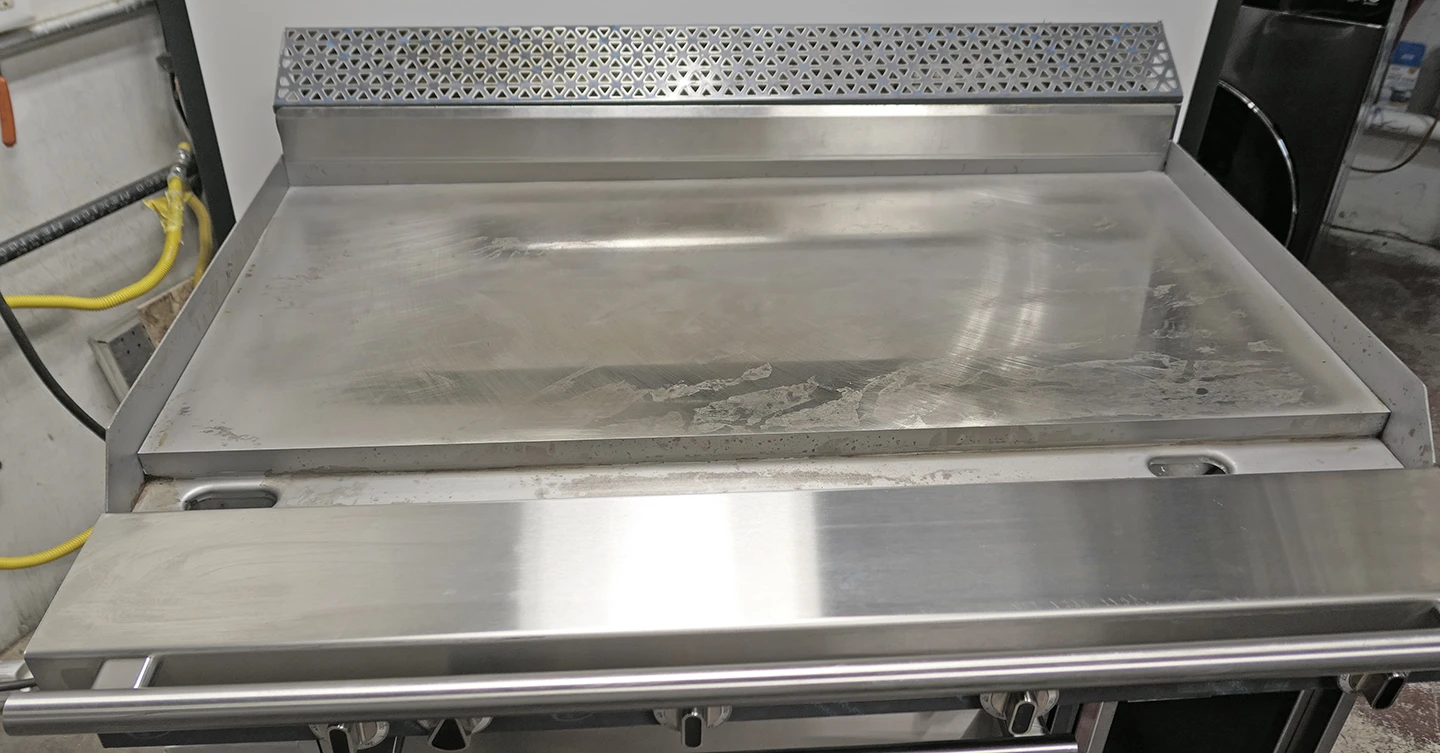 Garland C48-1-1C 48" Gas Range w/ Griddle Convection Oven and Storage Base - Image 3