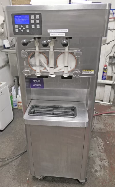 Stoelting F231 Soft Serve Ice Cream / Frozen Yogurt Machine Air Cooled