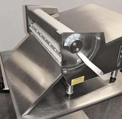 Somerset CDR-500 Countertop Single Pass Dough Sheeter 20" Synthetic Rollers