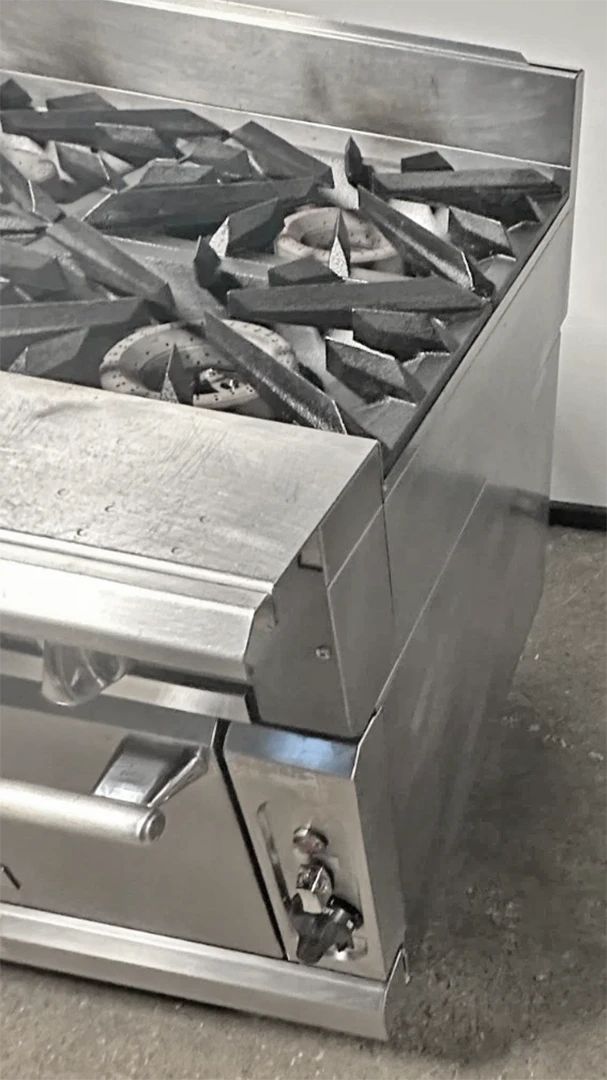 Vulcan V4B36C V Series Heavy Duty 36" 4 Burner Gas Range w/Convection Oven - Image 5