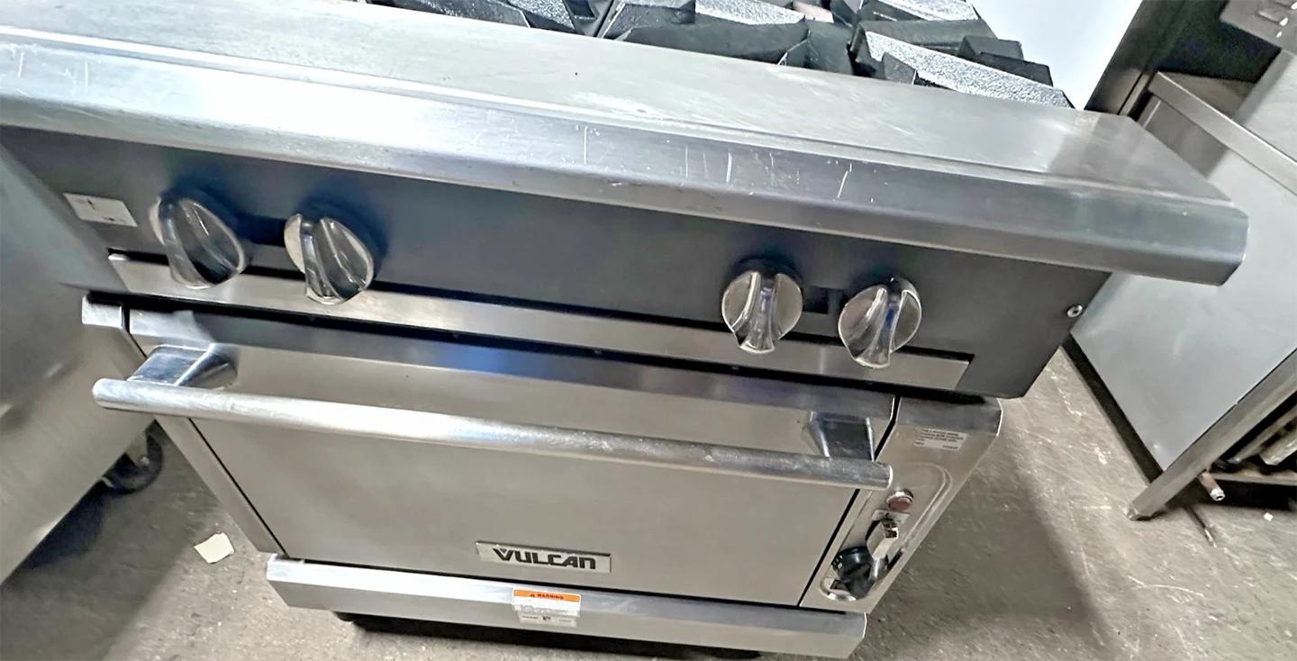 Vulcan V4B36C V Series Heavy Duty 36" 4 Burner Gas Range w/Convection Oven - Image 6