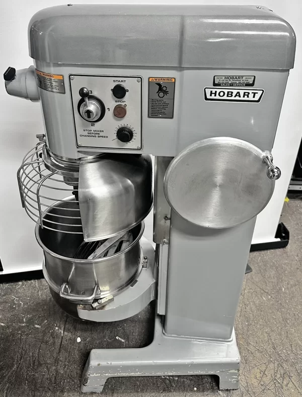 Hobart D340 40 Qt. Mixer 208V 3 PH 1.5 HP w/ Bowl, Whip & Paddle - Image 2