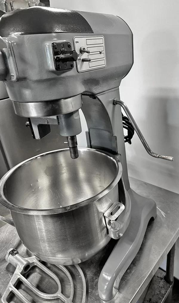 Hobart A200 20 QT Dough Mixer - Pizza, Bakery, Restaurant 115 Volt Single Phase - Image 4