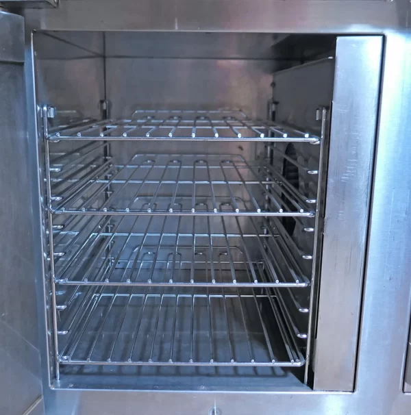 Lang RT30F-208VCF 30″ Electric Range with Griddle 3 phase - Image 3