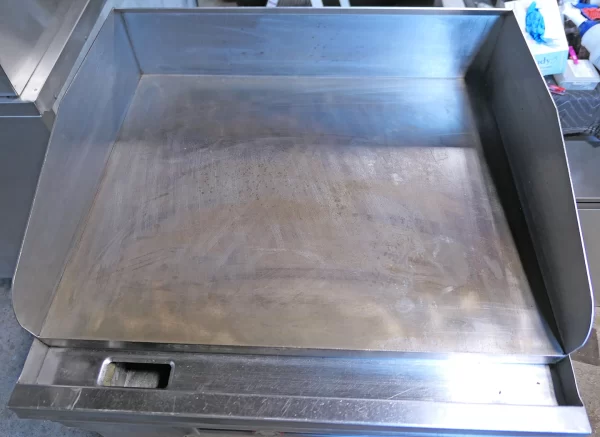 Lang RT30F-208VCF 30″ Electric Range with Griddle 3 phase - Image 2