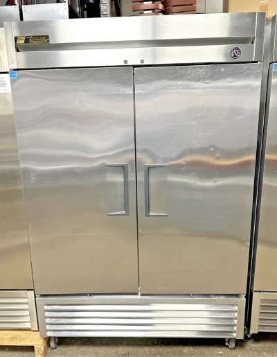 True T-49F 2 Double Door Reach-In 45 Cu. Ft. -10F Freezer